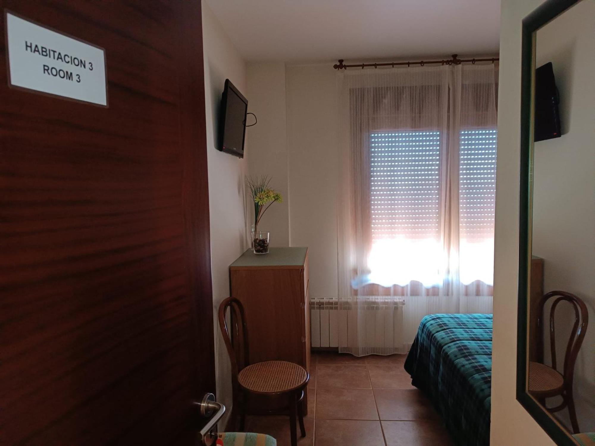 Rooms Peregrinos B Casa Alicia Rosal Extérieur photo