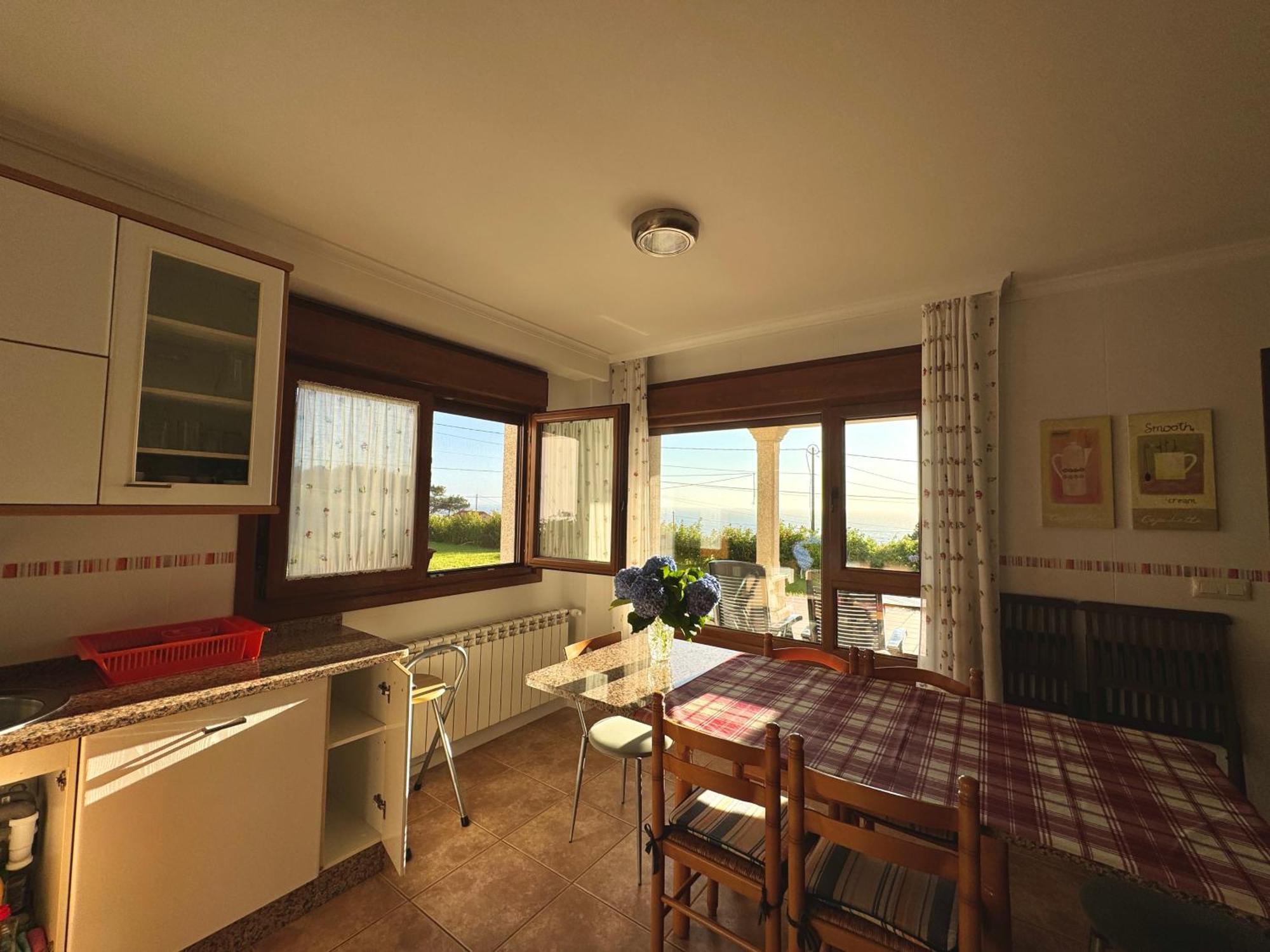 Rooms Peregrinos B Casa Alicia Rosal Extérieur photo